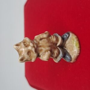 Wade whimsy collectible figurine